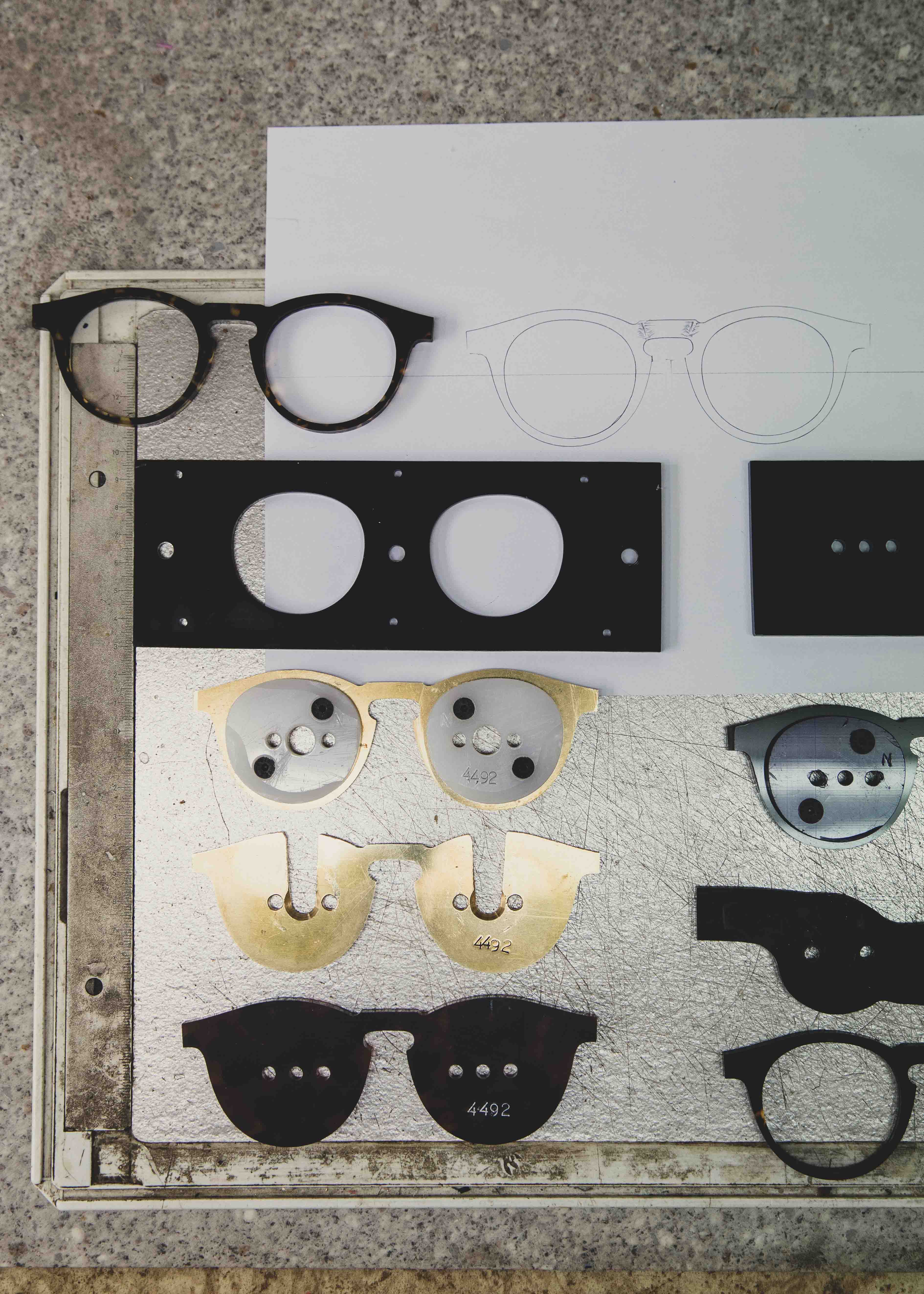 2019-05-21 (191390) Oyonnax, fabrication des lunettes Sensee. x Elysée ©PhS